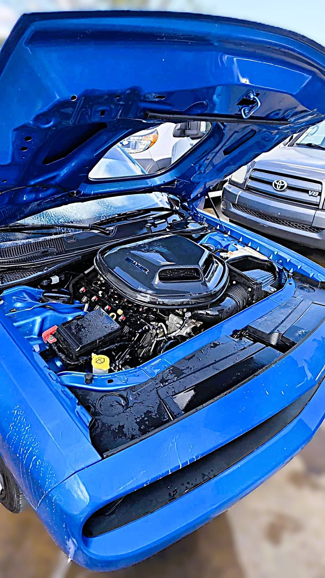 detailing, limpieza profunda, restauración exterior, interior, corrección de pintura y protección cerámica.